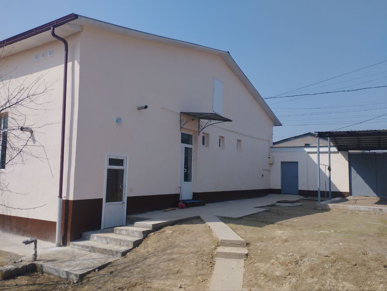 Ҳовли сотилади 5,5-сотих, қуёшлик маҳалласида.(Солнечный) 119 000$