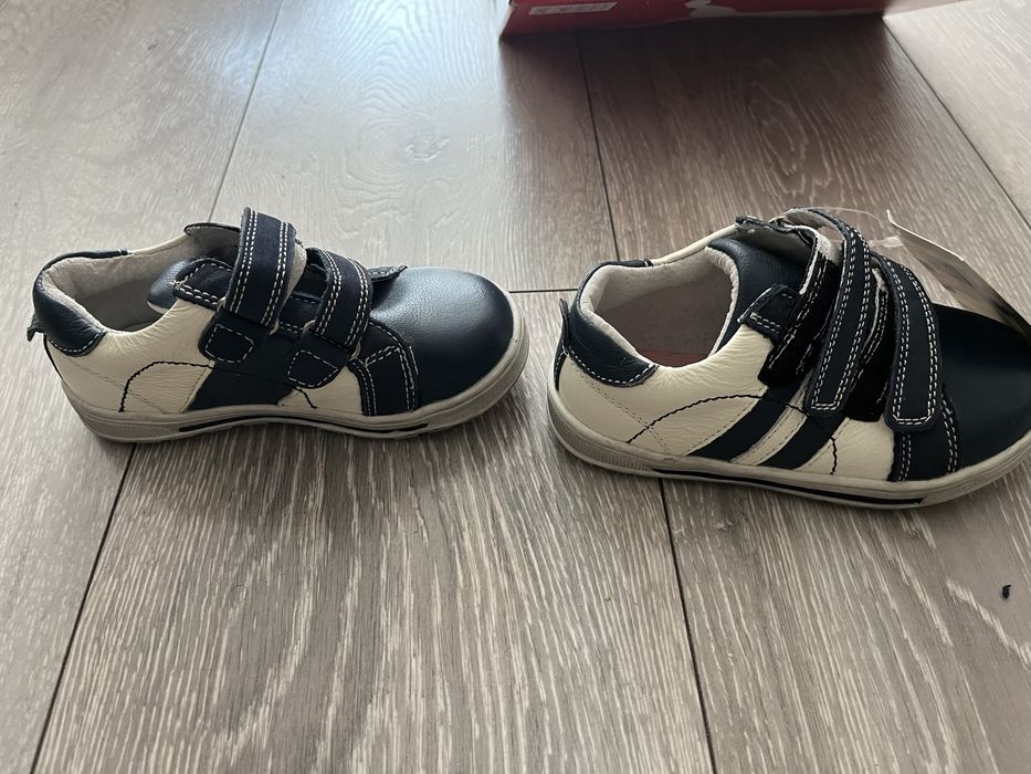 Детски обувки маратонки 24 размер