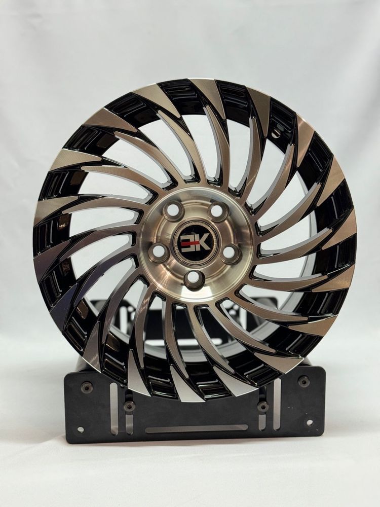 Продается комплекты диск R15 5x100