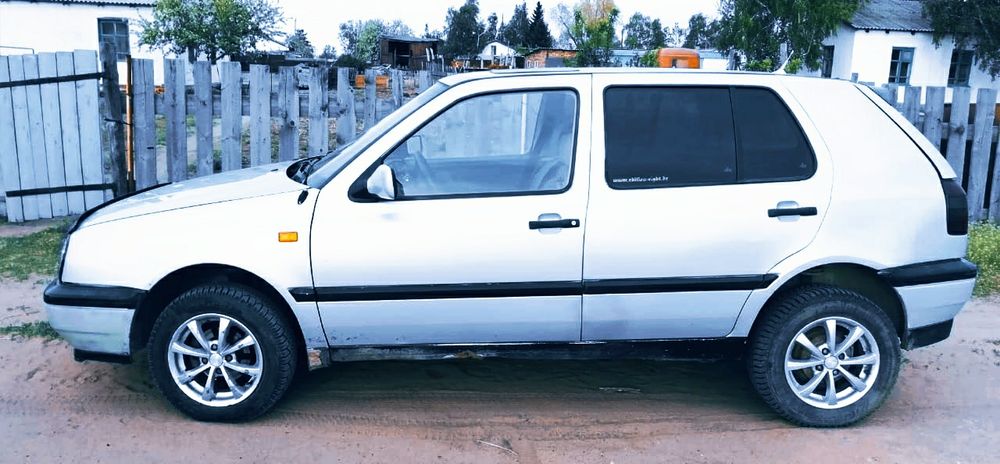 По запчастям 1.6 AEЕ полный впрыск volkswagen golf 3