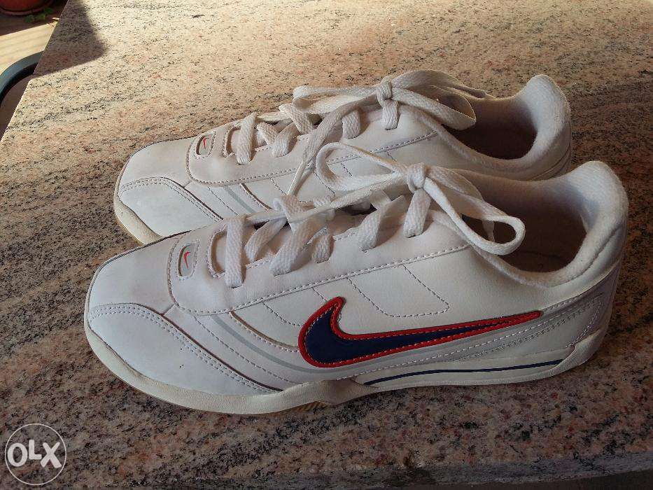 Incaltaminte Nike pentru femei sau copii