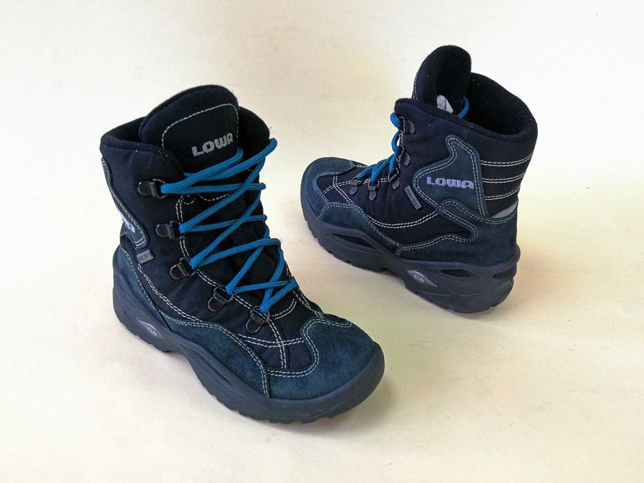 Bocanci copii 31 32 ghete munte Moonboot Lowa Goretex imblaniti