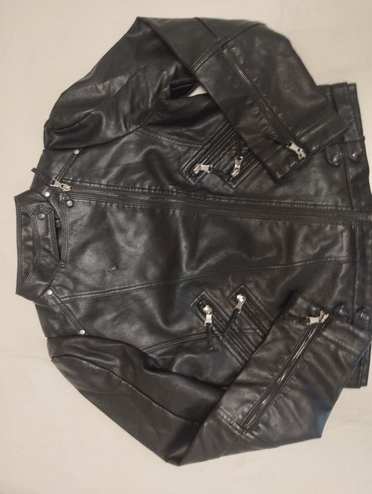 Черни кожено яке