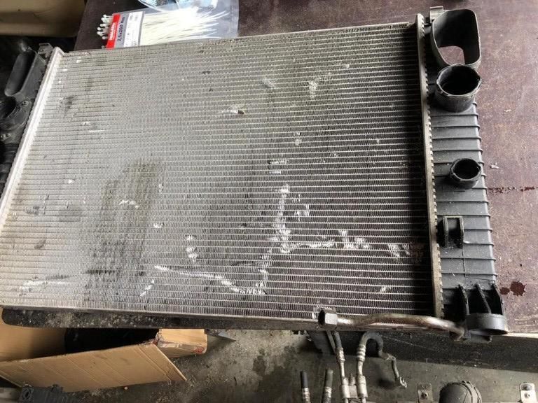 Radiator apa Mercedes E-Class (2002-2008) [W211] 280 cdi , 2.7 cdi , 320 cdi a2115003402