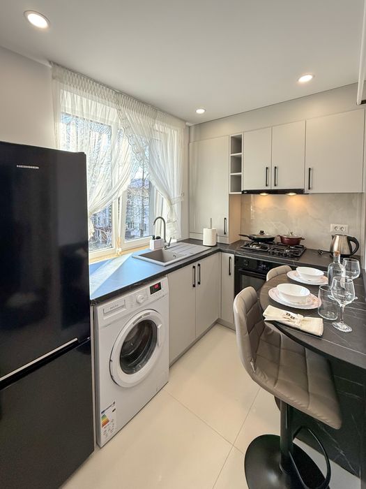 Inchiriez Garsoniera.