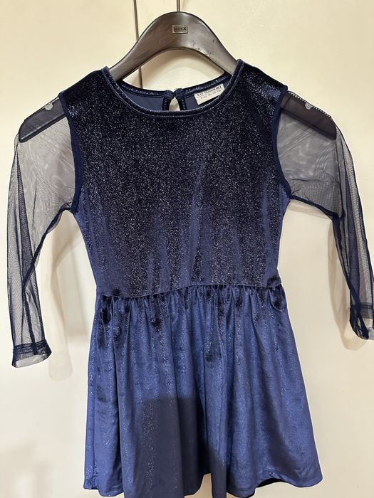 Детска рокля с тюлени ръкави