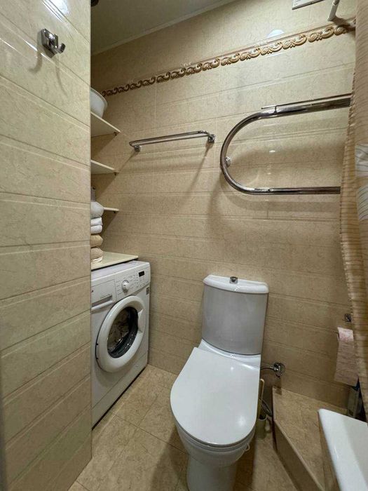 Ц-1 Продаётся 3-х комнатная квартира