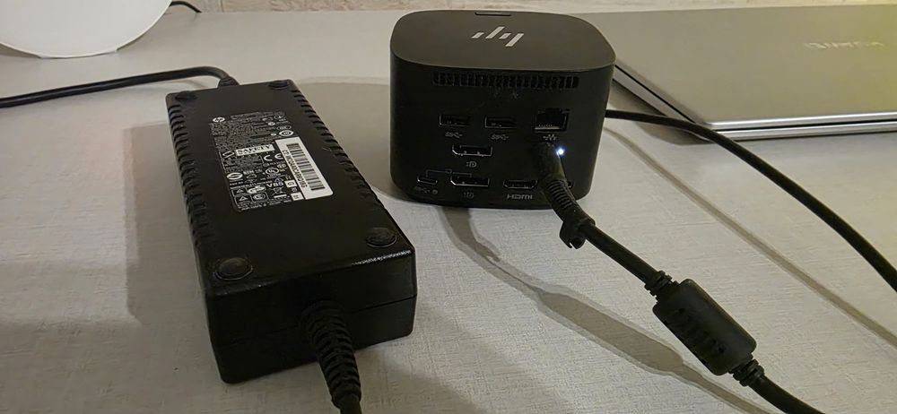 Dock HP Thunderbolt 120W G4 – staţie de andocare premium