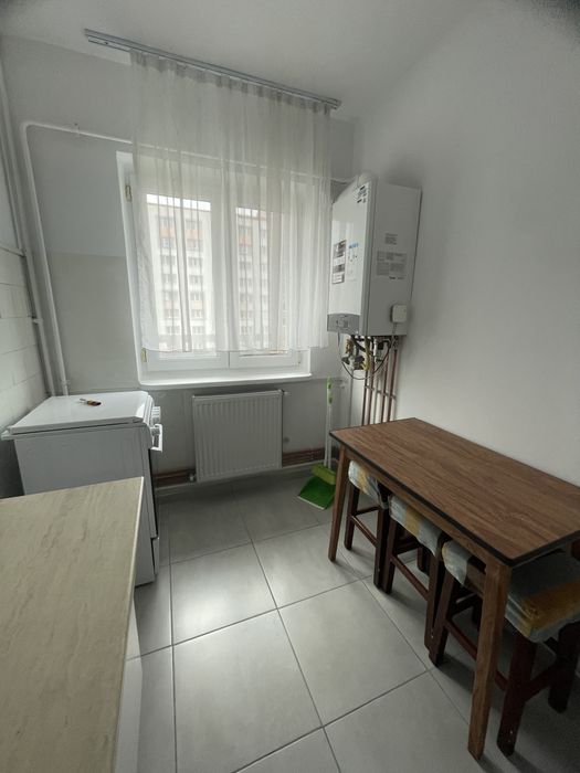 Inchiriez ap 3 cam - 1 Mai (Spitalul 1)