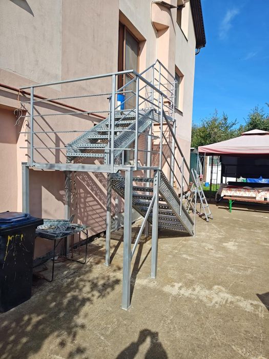 Scari metalice zincate