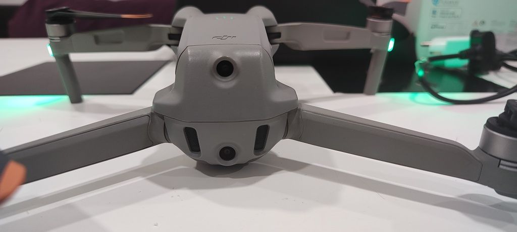 DJI Air 2S Fly More Combo + допълнения в перфектно състояние