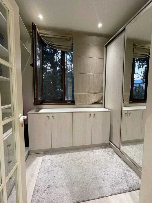 Новза метро ҳудудида 2 хона ли уй ижарага берилади