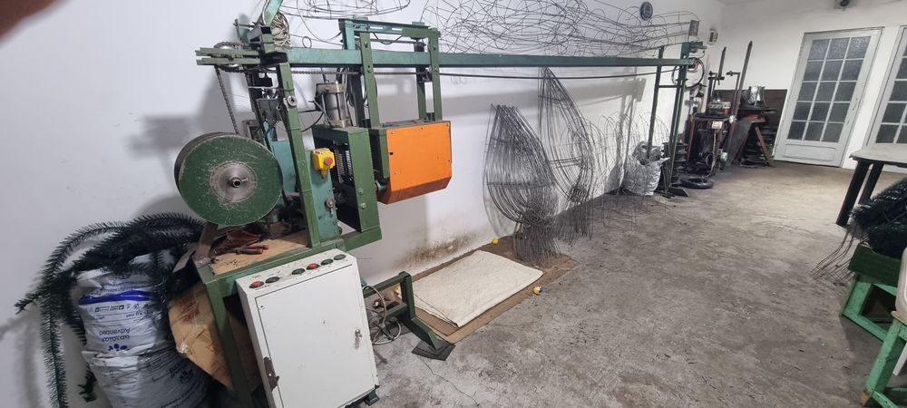 Masina productie coroane artificiale , brazi artificiali