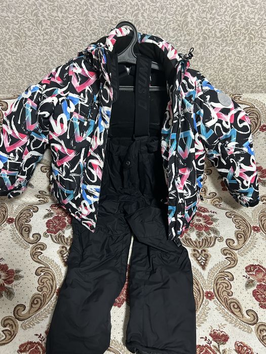 Продам зимний костюм