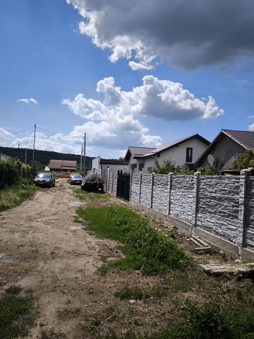 Vând teren intravilan Podari