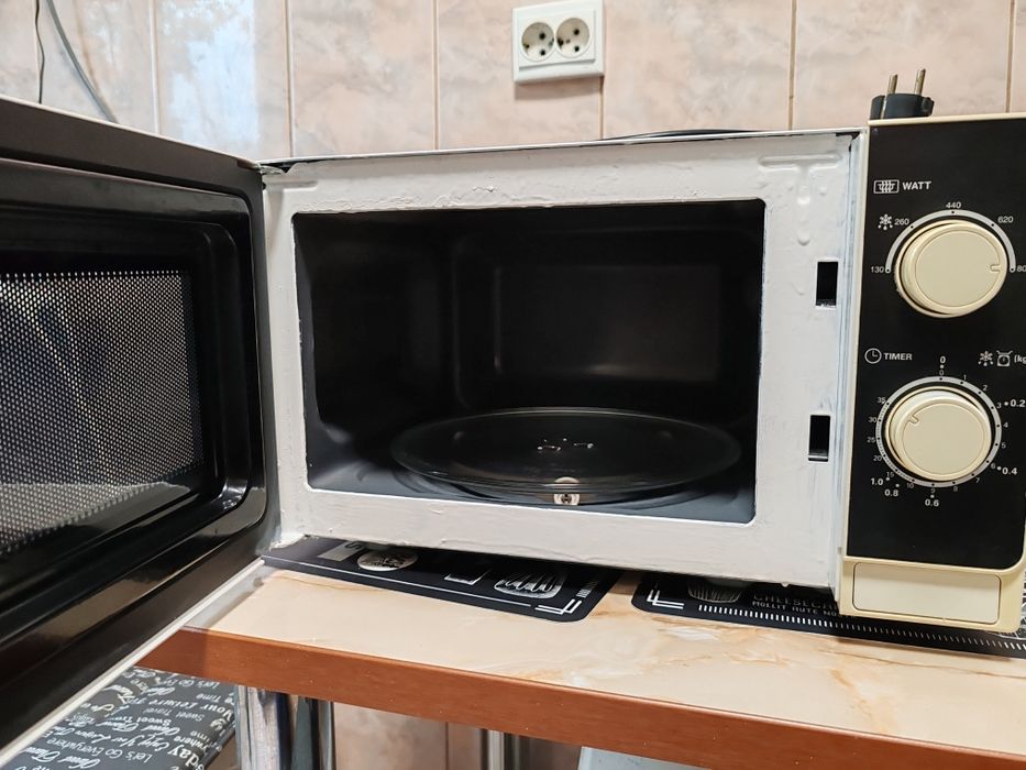 Cuptor cu microunde sharp 800 wati