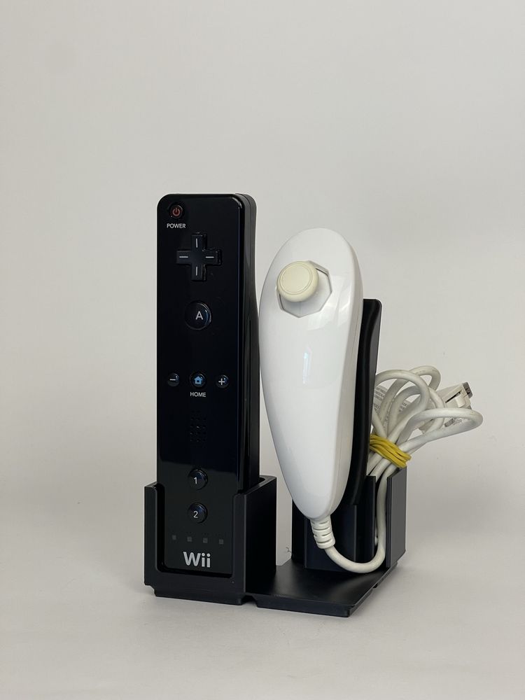 Оригинални контролери Wii / Switch с подставки
