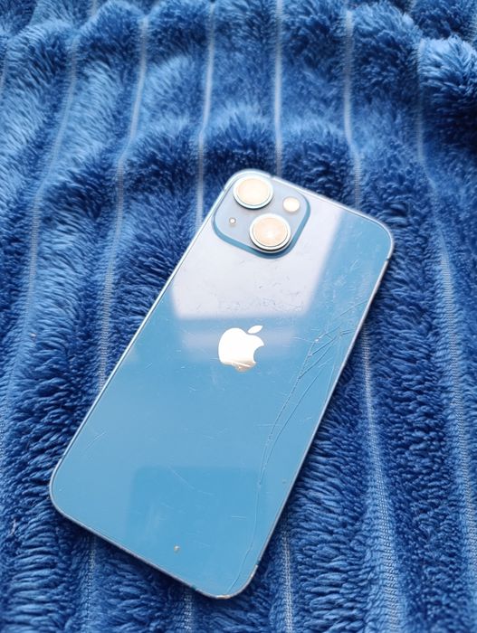 Продам Айфон 13 мини