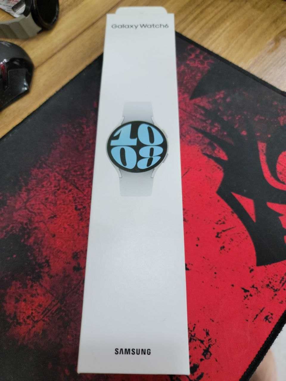 Продам часы Galaxy Watch6 Silver 44mm