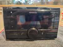 Продавам двоен дин авто сд kenwood dpx-m3200bt