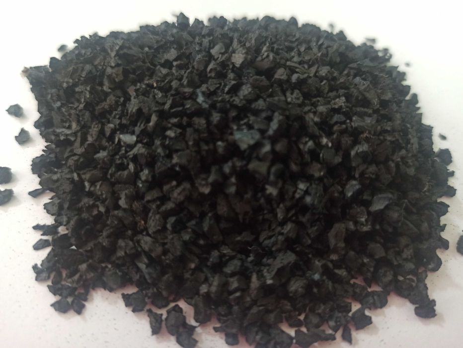 Резиновая крошка гранулированная  фр. 2-4 мм