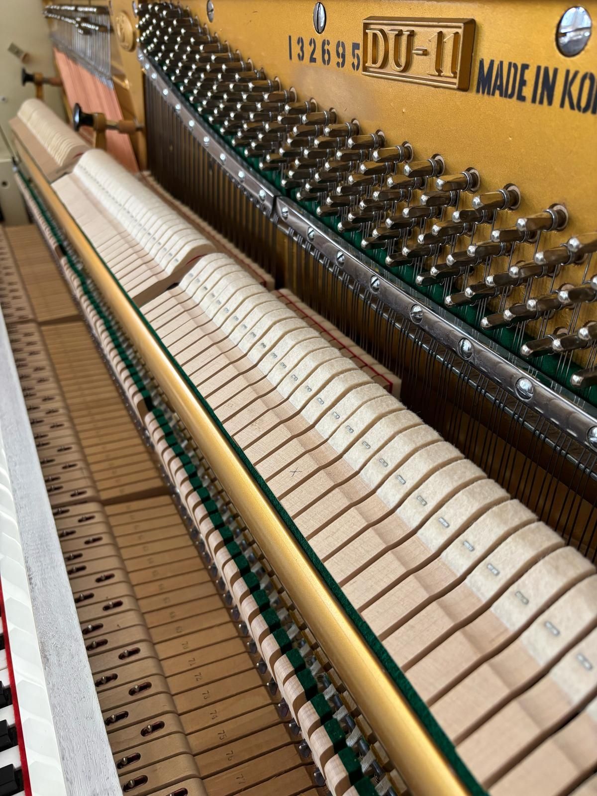 Pianină Royale DU-11