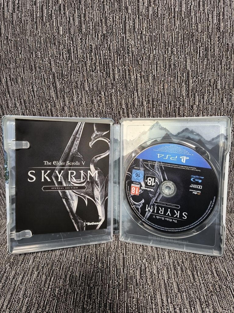 Elder Scrolls Skyrim steelbook PS4