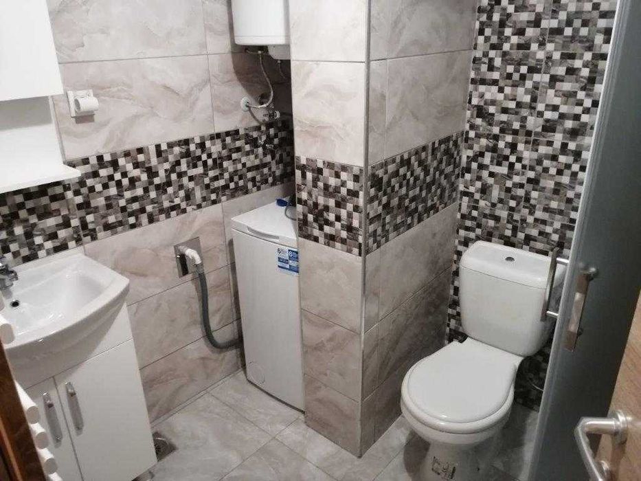 Дава се под наем Двустаен апартамент в Бургас, Център - 59 кв.м за 219.3 € - Снимка #4