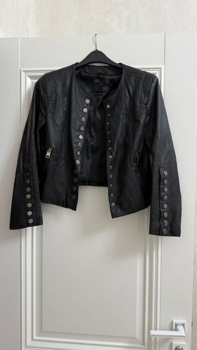 Женский кожаные куртки