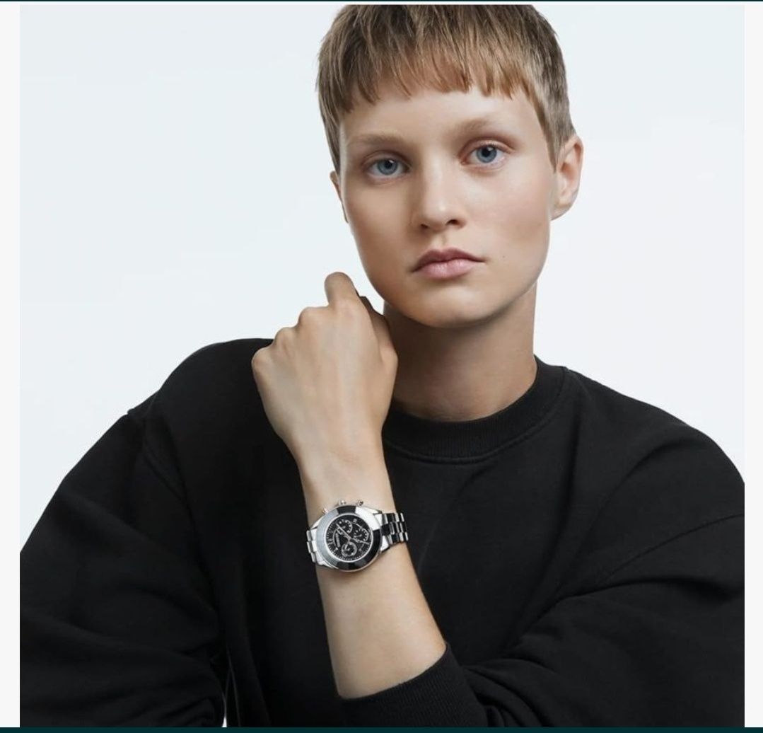 Часовник Swarovski