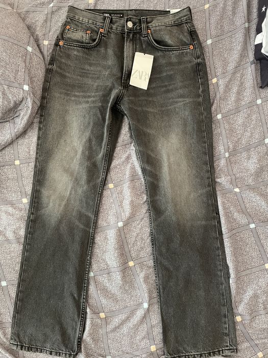 Blugi drepti noi Zara