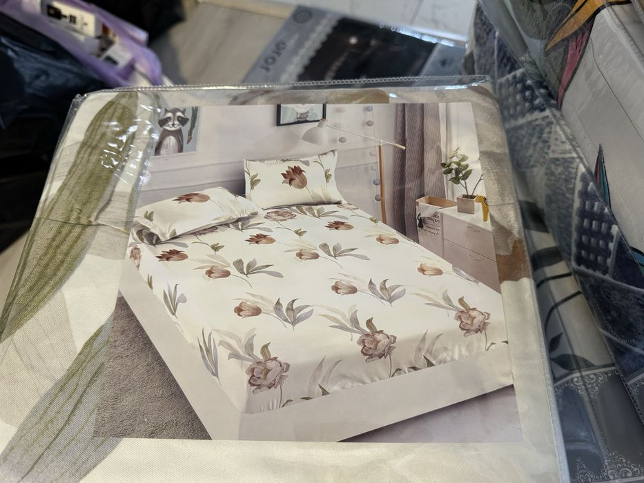 Huse de pat + 2 fete de perna