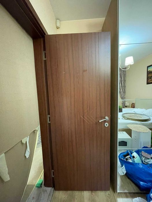 Интериорни врати