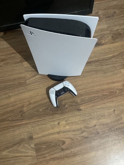 Игровая приставка Sony PlayStation 5 белый