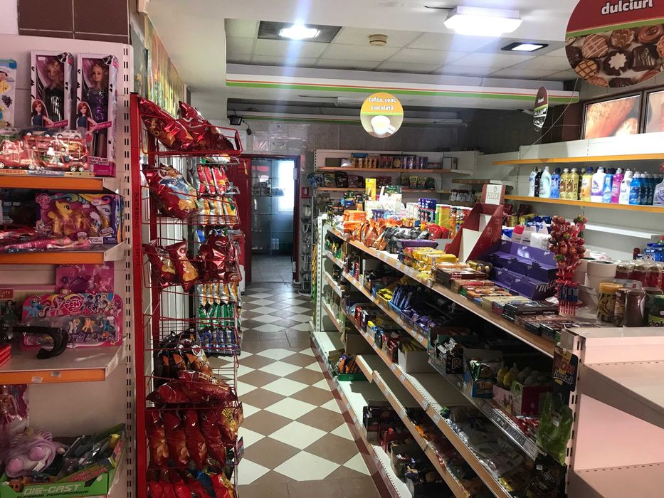 vand spatiu comercial(inchiriez) BACAU,CALEA REPUBLICII 31