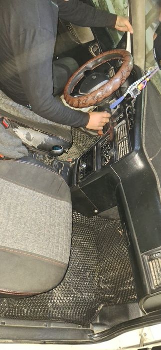 Nexia 2 gibrid sotiladi gaz metan 380.000 yurgan