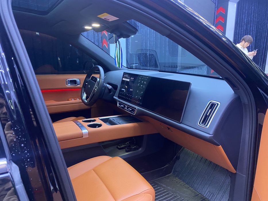 Продам Li 6 max черного цвета с оранжевым салоном