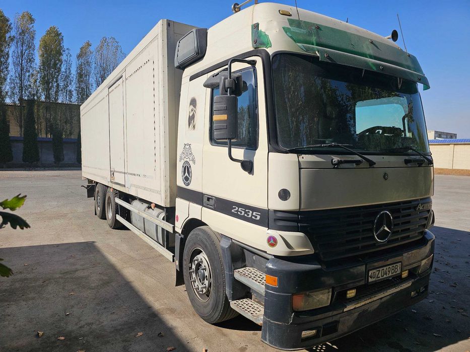 MERCEDES Yuk refrijerator. Мерседес юк автомобили . Рефрижератор. 2001