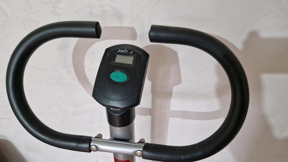 STEPPER cu mânere si afișaj