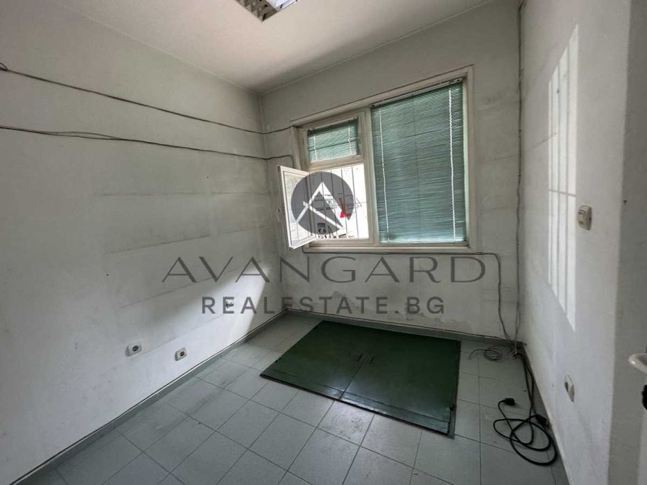 Продава се Офис в Пловдив, Център - 70 кв.м за 1064 €/кв.м - Снимка #3