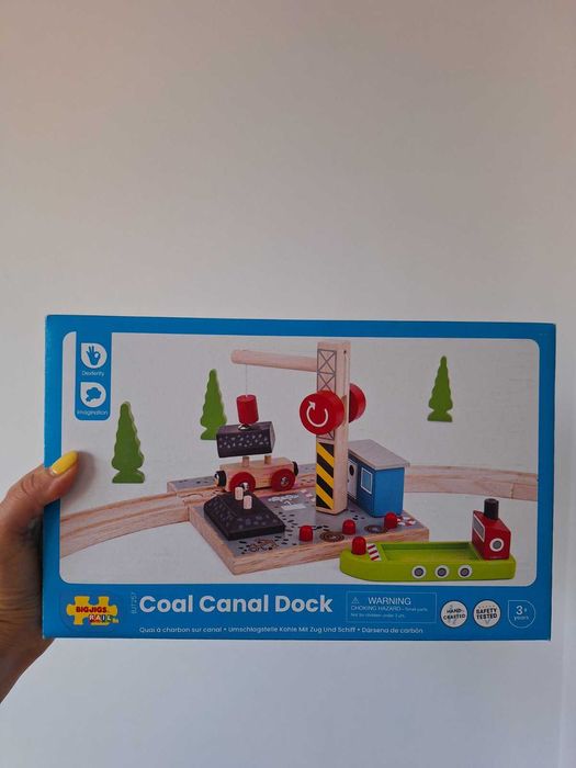 НОВИ дървени играчки - кран, пъзел