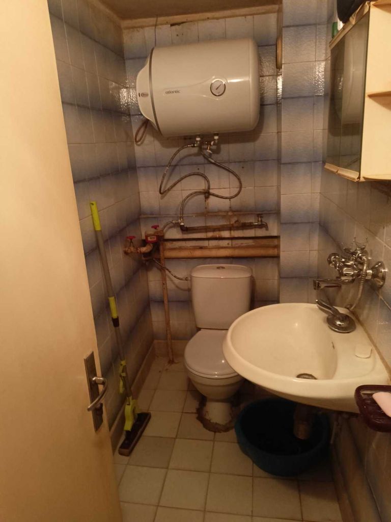 Дава се под наем  в Стара Загора, Център - 18 кв.м за 102 € - Снимка #3