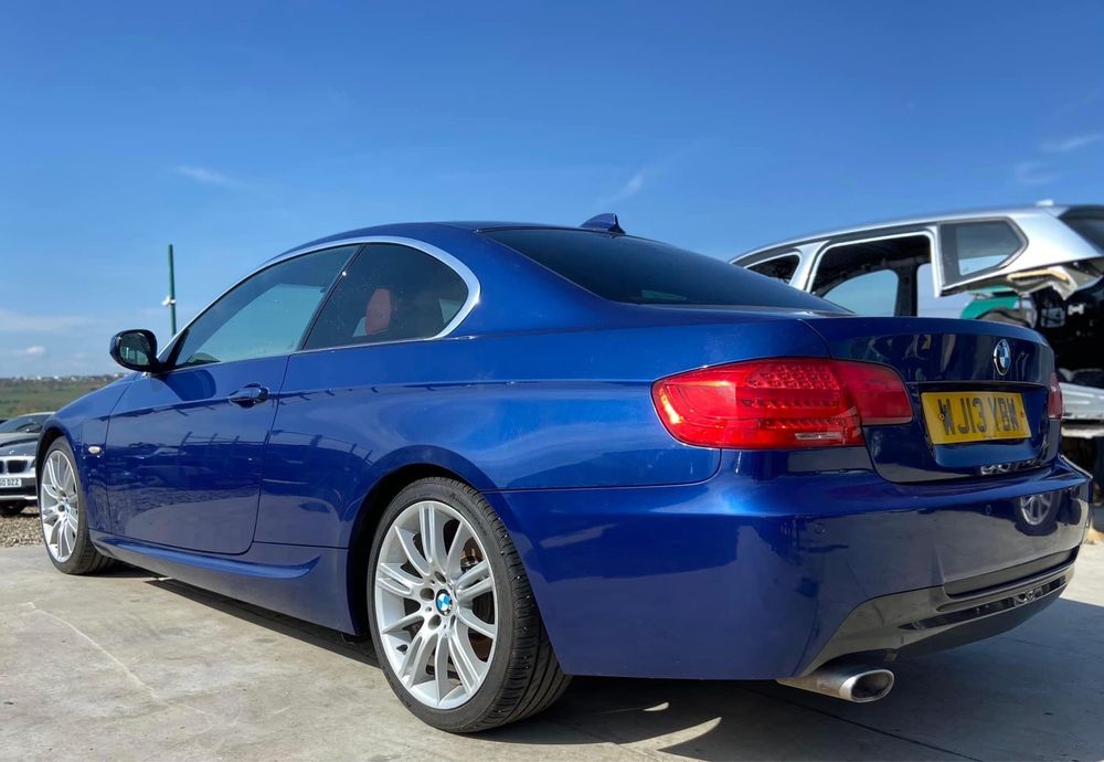 Dezmembrez BMW 320d M-Pack E92 Lci 2013,Xenon adaptiv,interior rosu