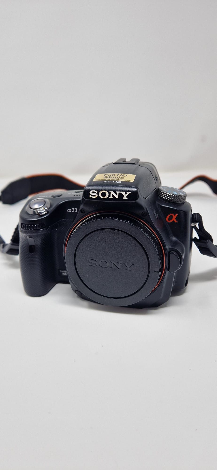 Sony A33 camera foto - video cu 5 baterii si incarcator