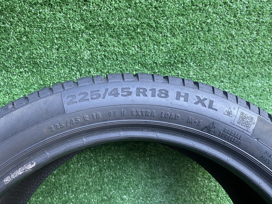 Set 2 anvelope Iarna Continental Winter Contact TS860S 225 45 R18 SSR