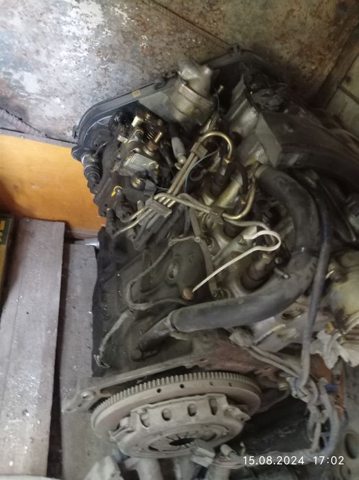 Продам запчасти для Опеля кадет универсал 1.7D.