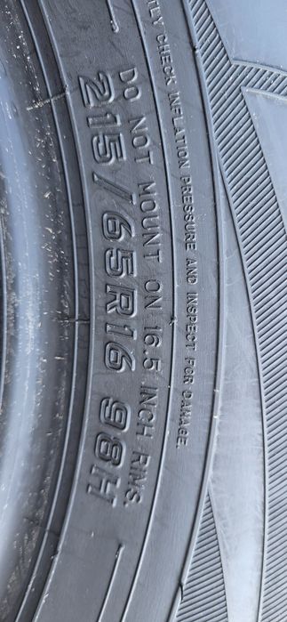 2 anvelope Noi 215 65 16 falken eurowinter HS 01 suv