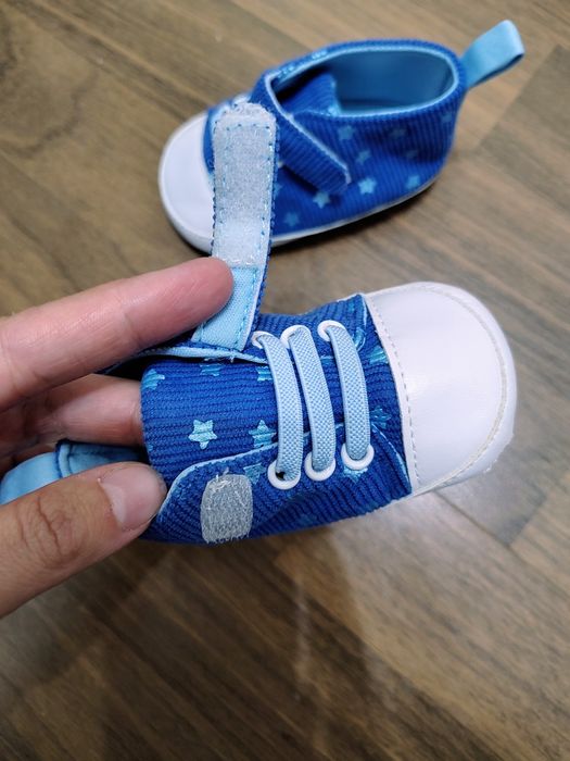 Adidași bebe super drăguți, tip Converse, Mărimea 19 (3-6 Luni)