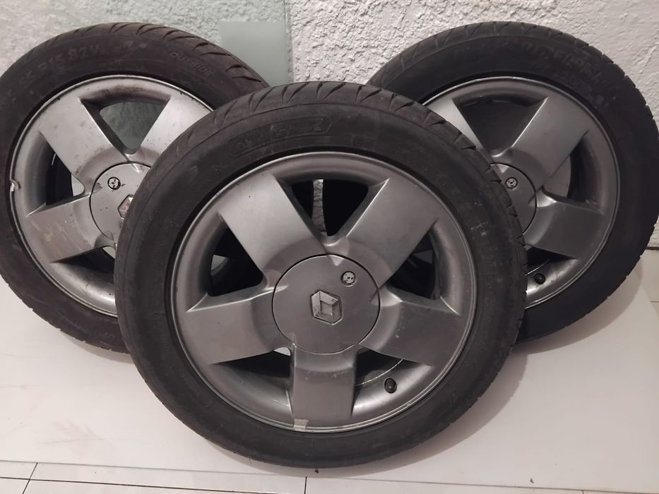 Roti 185 55 r15 Renault