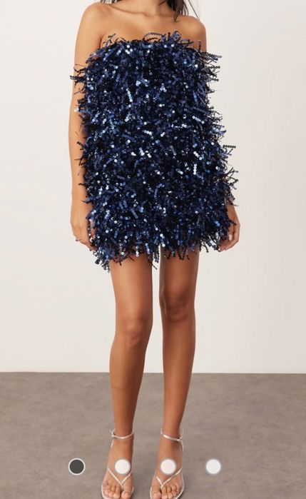 Официална рокля с пайети